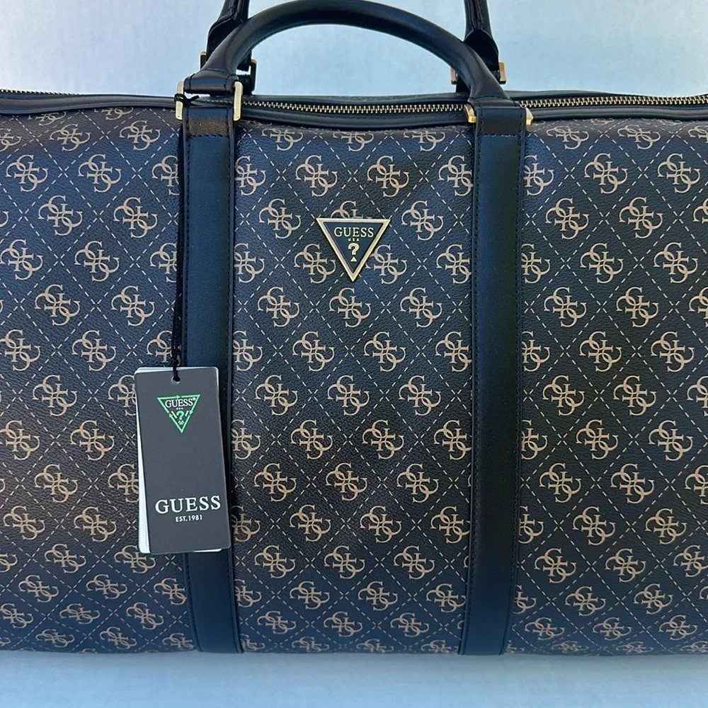 New GUESS Large Logo Travel bag